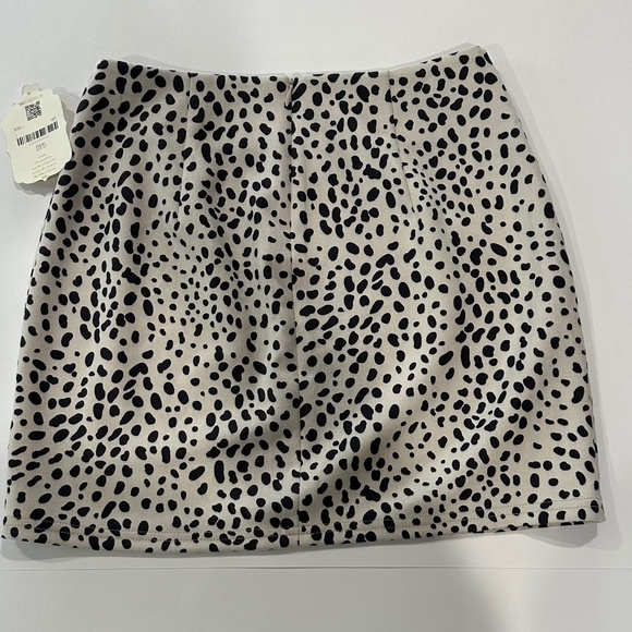 Altar'd State Women's Dotted  Cream and Black Skirt - Size S - NEW With Tags. - Picture 4 of 9